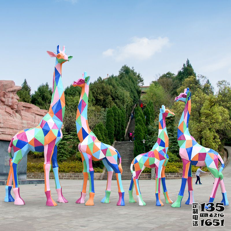 玻璃鋼彩繪戶外公園景觀長(zhǎng)頸鹿雕塑 玻璃鋼彩繪戶外公園景觀長(zhǎng)頸鹿雕塑