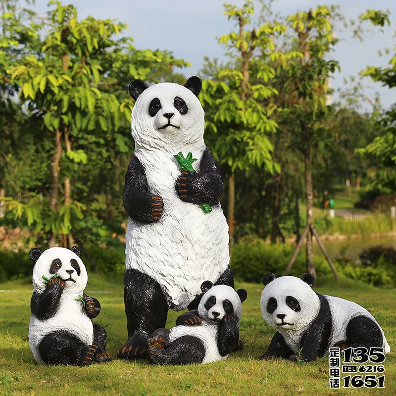 公園擺放仿真彩繪熊貓玩耍一家玻璃鋼熊貓雕塑 公園擺放仿真彩繪熊貓玩耍一家玻璃鋼熊貓雕塑